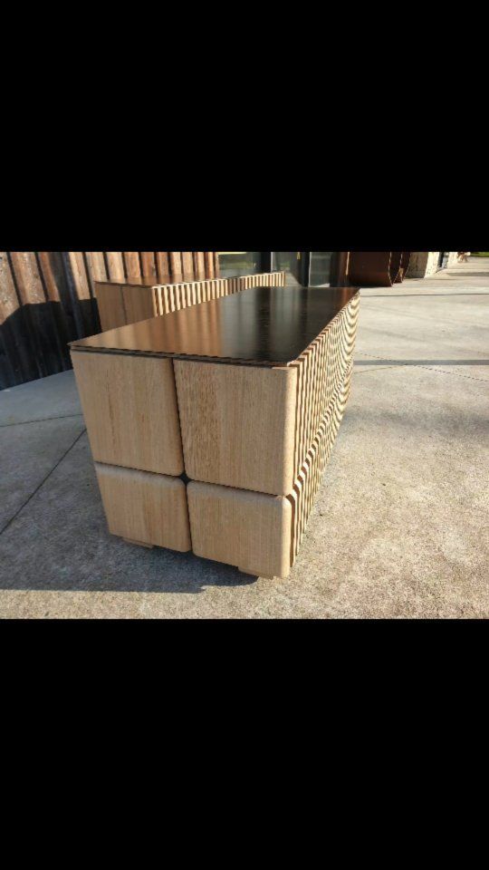 #nouvellecreation sur mesure. Coffre bois et acier avec tiroirs. Pure lines... We love it!!

#frenchdesigner #frenchdesign #mobiliersurmesure #mobiliercontemporain  #mobilierdesign #mobilieracier #nouvellevague #gers #aquitaine #decobordeaux  #madeinfrance #artisanatfrancais #artisan #artwork #woodartwork #black #fources #albret #lannes #designlovers